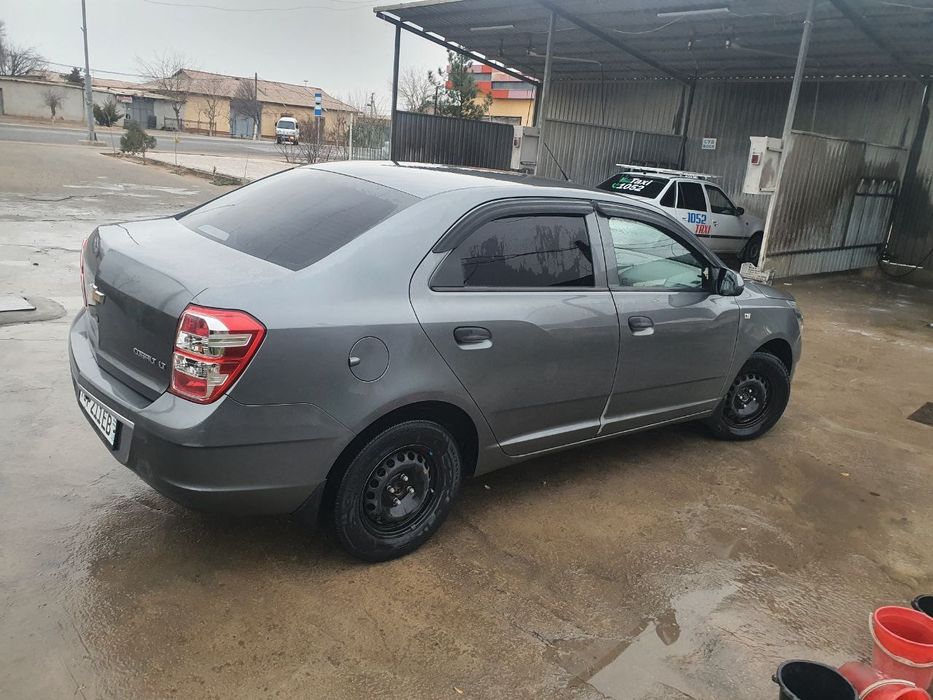 Chevrolet Cobalt 2017 — 8