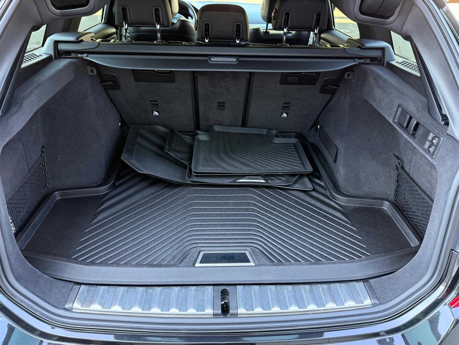 BMW Seria 3 320D XDR A, MHEV, pachete M Sport, Shadow Line