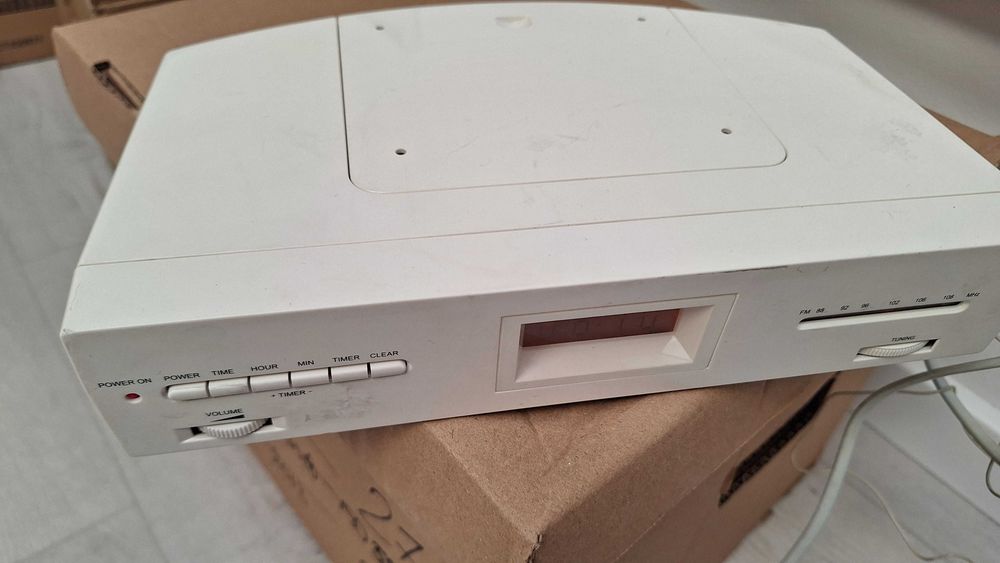 Radio Radio TCM cu ceas 248432 Nu trimit Zalau • OLX.ro