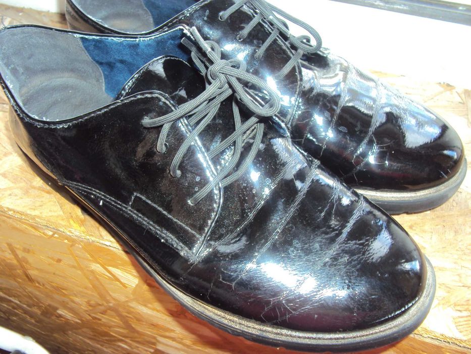 Лаковые черные туфли. 37 размер.