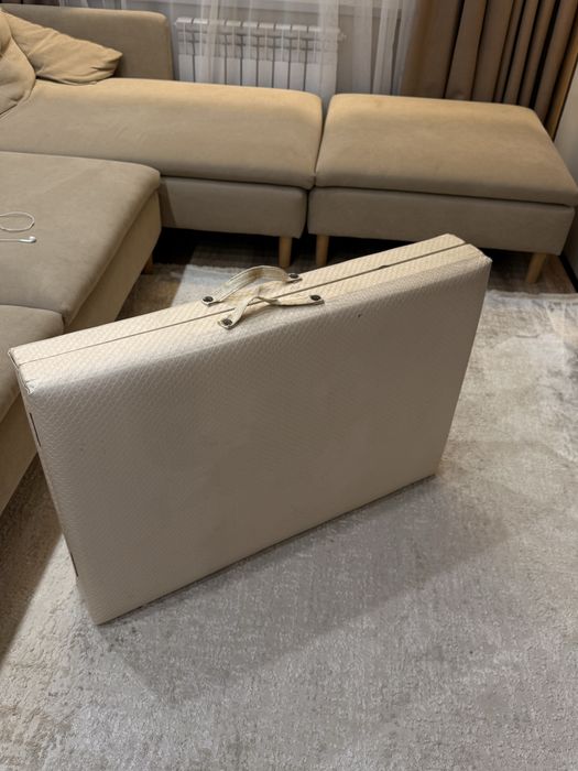 Складная кушетка