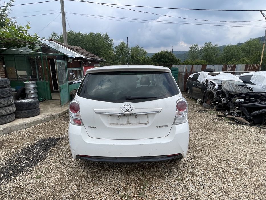 Toyota Verso Тойота Версо 2.0 124кс и 1.6 112кс 2014г На части!