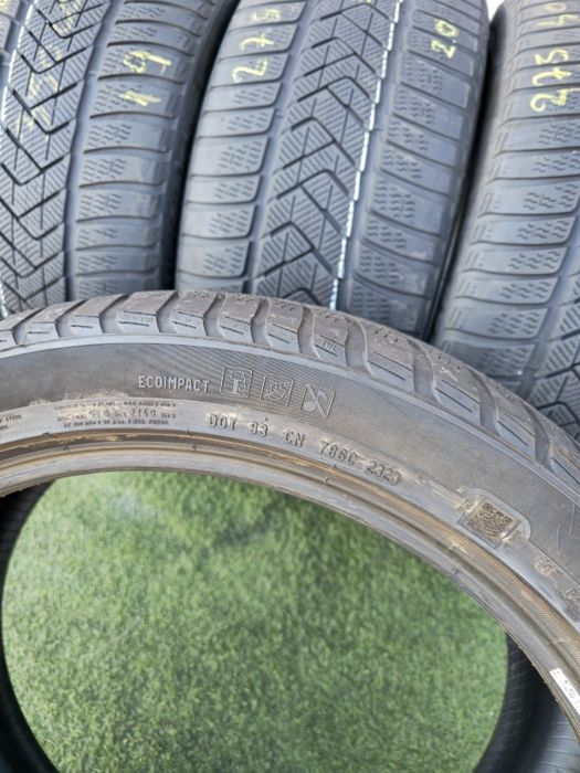 275.40.21 pirelli m+s doua buc