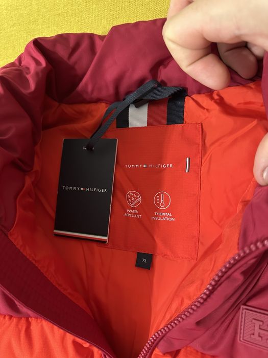 Geaca Barbati Tommy Hilfiger Marimea XL Noua