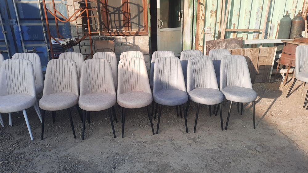 Кухонный стол стулья