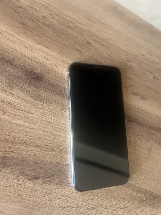 Телефон Iphone 10 белый 256Гб б/у