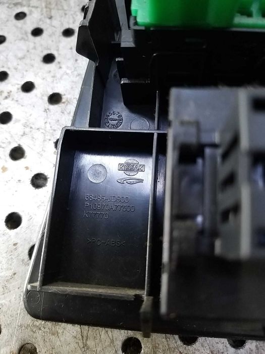 Bloc butoane reglaj oglinzi faruri esp nissan qashqai j10 68485jd900