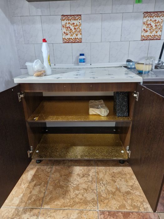 Кухонная мебель срочна