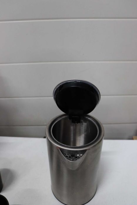 Пътна кана Severin WK3647, 0,5 л, 2200W, 2 пластмасови чаши и 2 лъжици