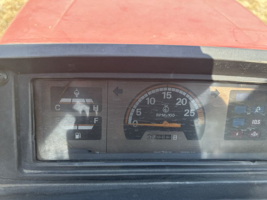 Продава се японски трактор SHIBAURA