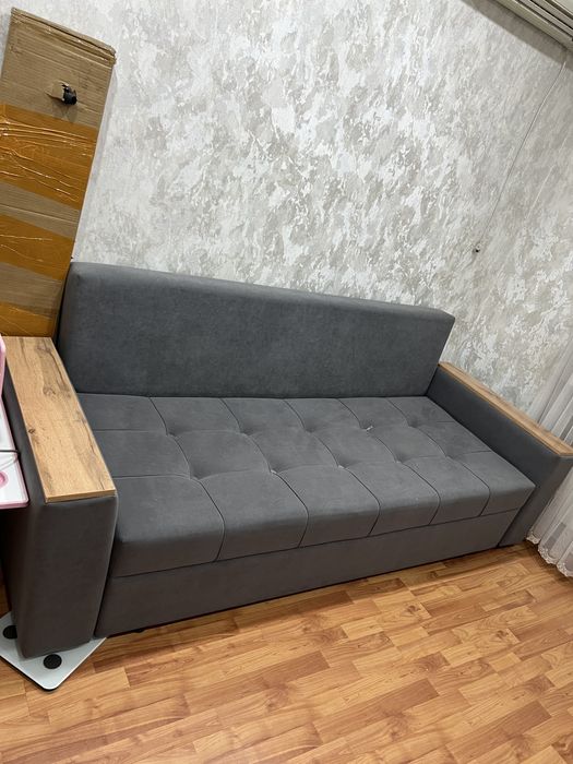 Продам тахту , самовывоз