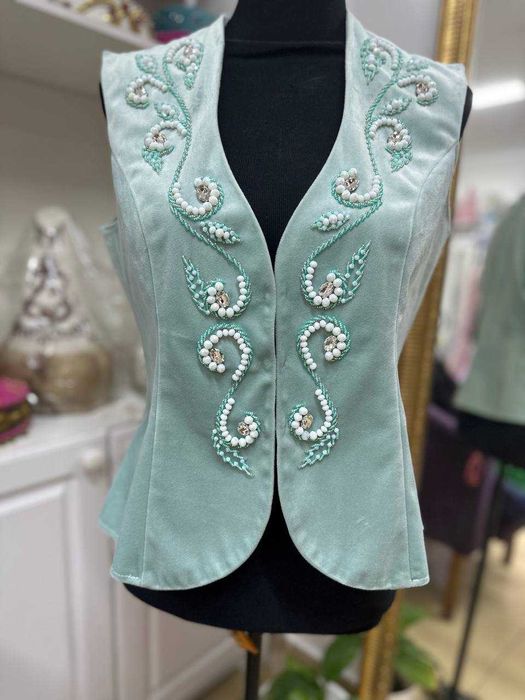 Прокат камзолы 5К-15К в Алматы