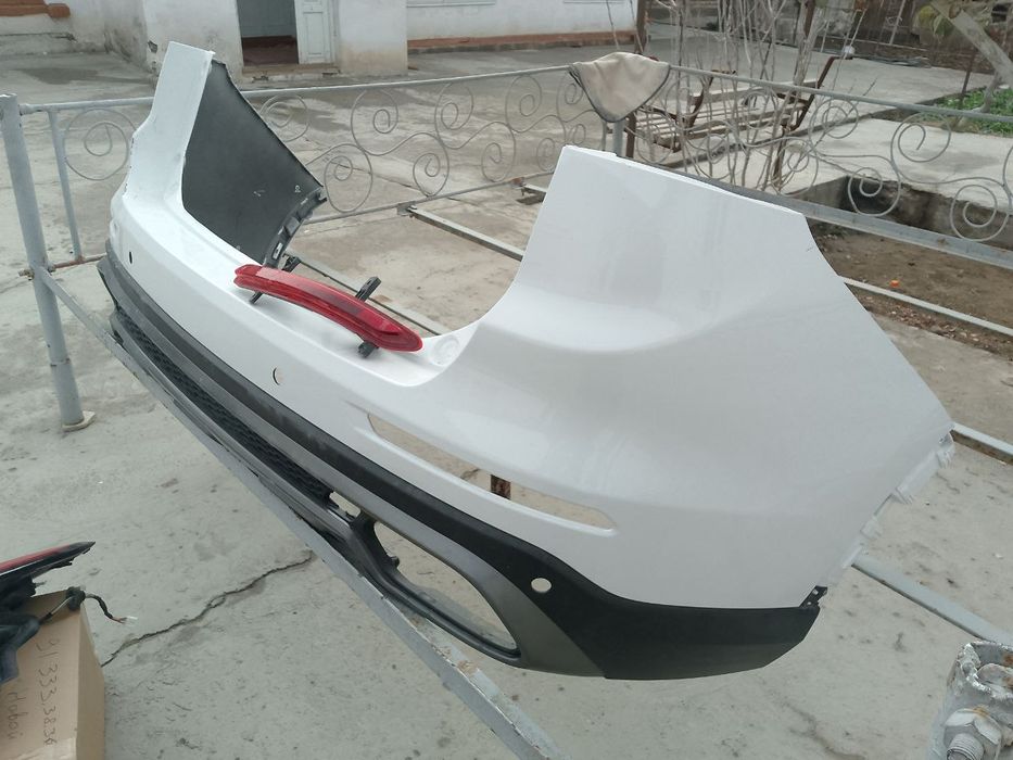 Продаётся  задний бампер  от черри тиго 8про  задний стоп  глушитель