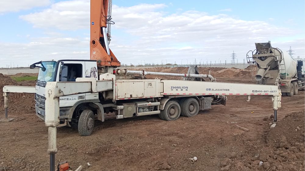 Продам автобетононасос