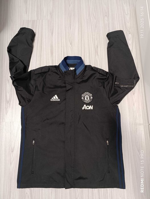 Manchester United Travel Jacket Black''оригинално мъжко яке ХЛ размер