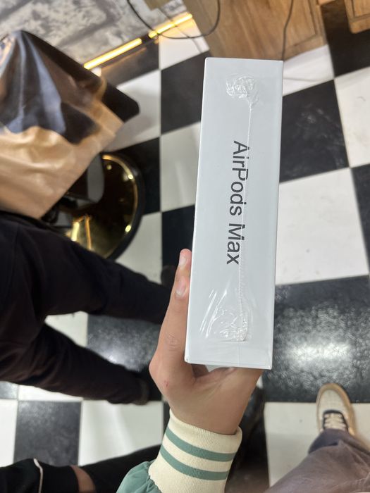 AIRPODS MAX with Smart  Case