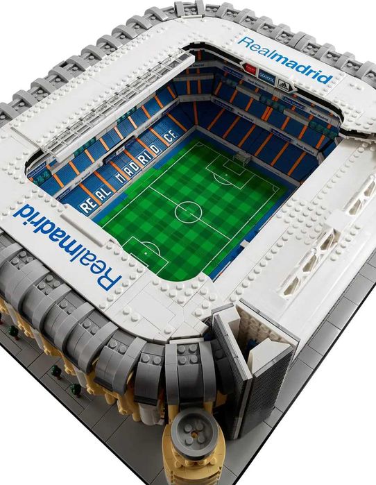 Конструктор LEGO 10299 Real Madrid Santiago Bernabéu Stadium! Новый!