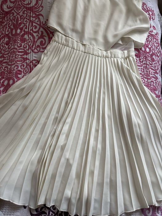 Рокля с пола плисе. Ефектна кройка.