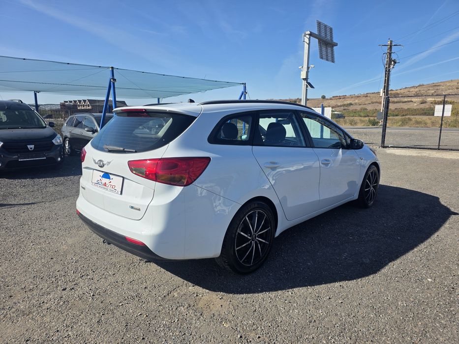 Kia Ceed 1.6crdi 2015 Rate/Cash/Garantie