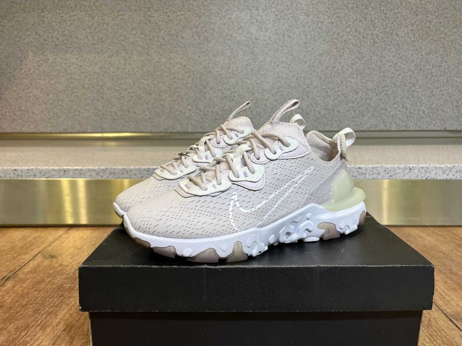 ОРИГИНАЛНИ *** Nike React Vision "Venice Lilac"