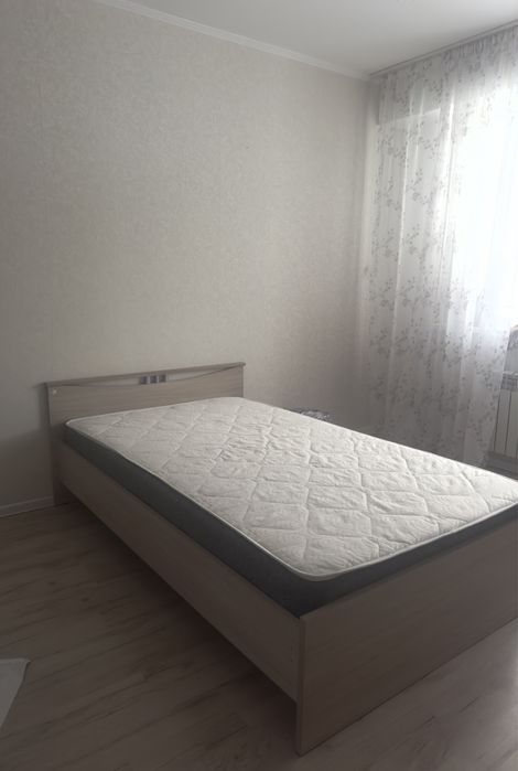 Кровать 120*200 с матрасом