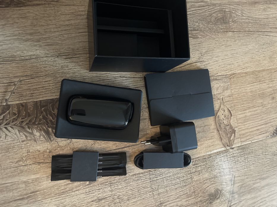 Ploom negru