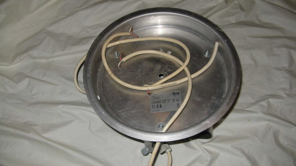 Vand plafoniera IKEA cu aspect industrial Kramare