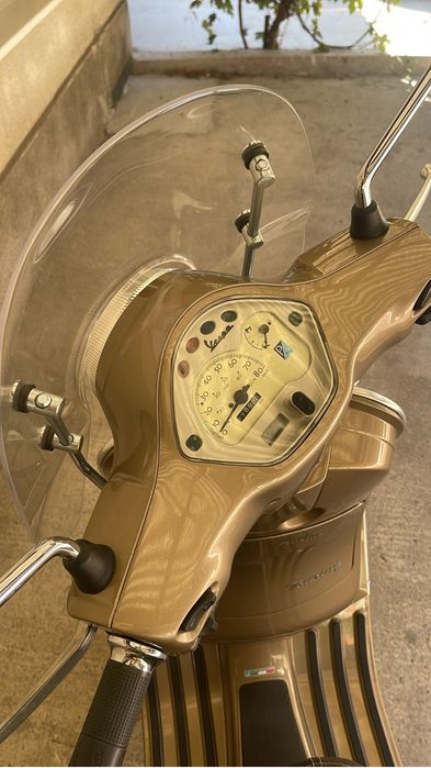 Scuter Vespa LX50 49cc 2011