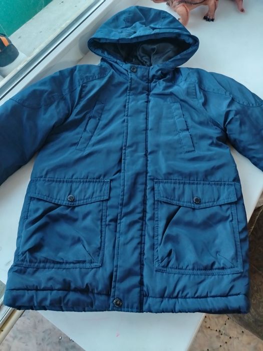Продам детские куртки