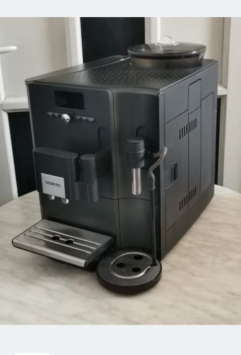 Aparat de cafea cu boabe Siemens EQ7 +M digital Espresor cafetiera