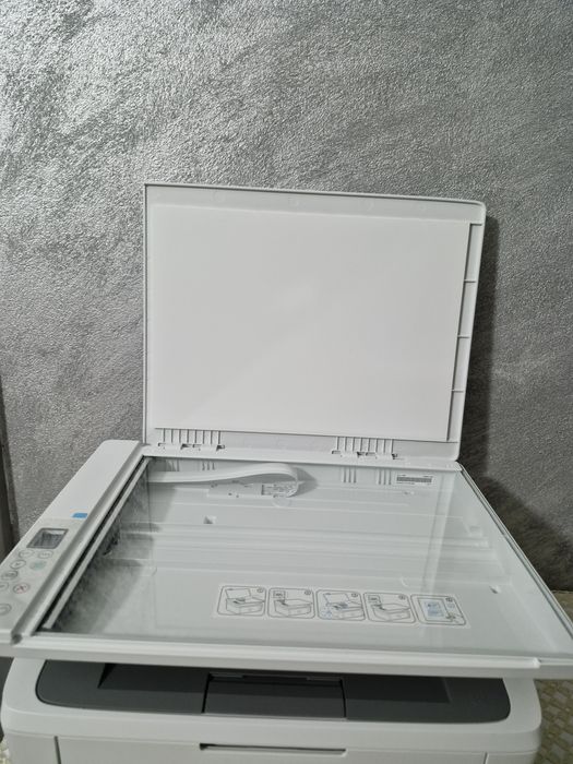 Vând imprimantă HP cu laser