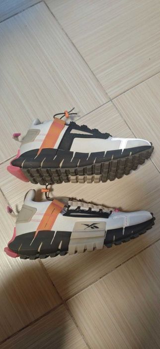 Маратонки    Reebok