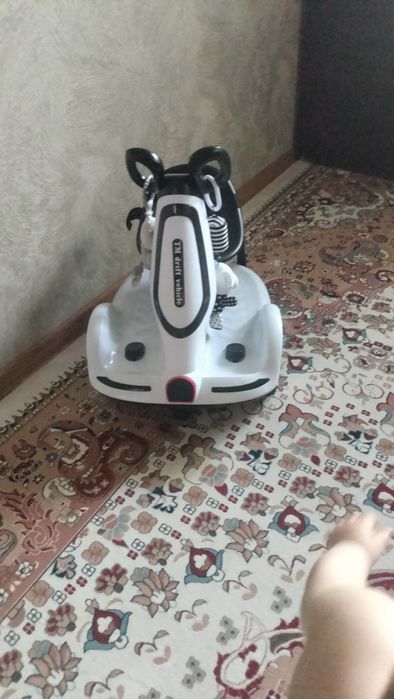 Продам новый электро машинку