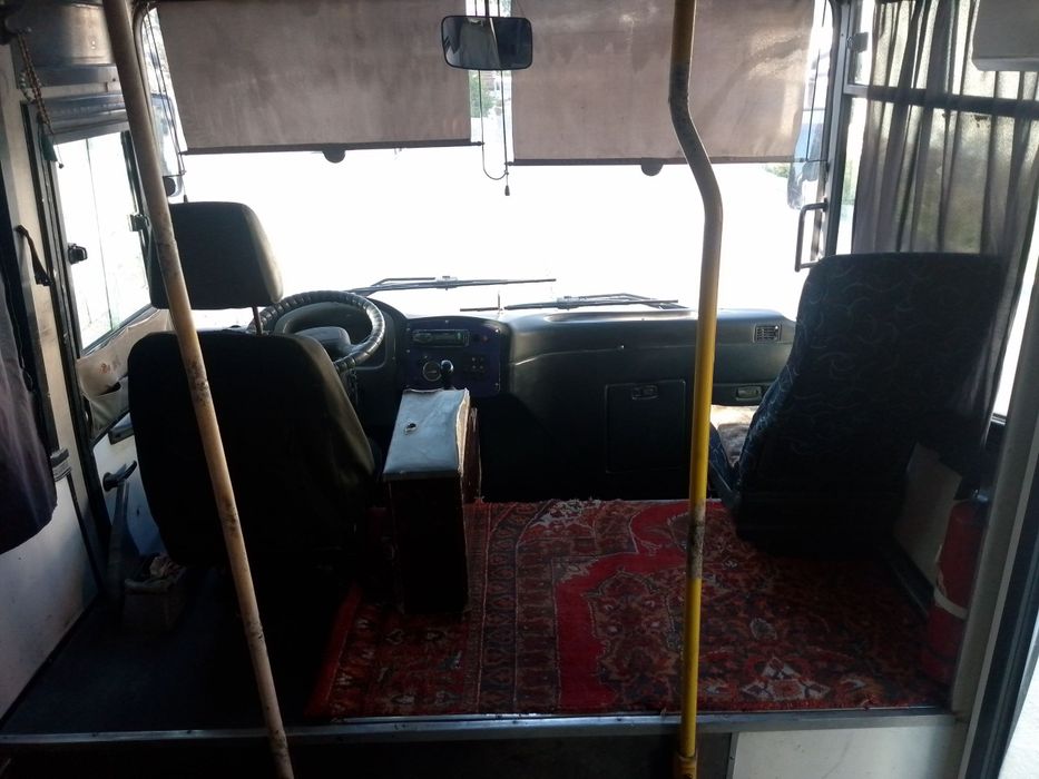 Isuzu avtobus sotiladi