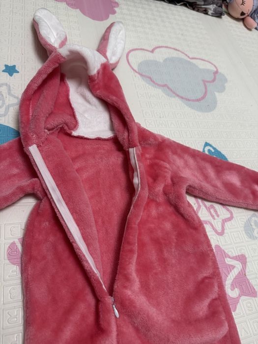 Продам комбинезоны на девочку (осень,весна)