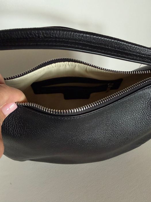 Продавам чанта Silvian Hieach от eстествена кожа