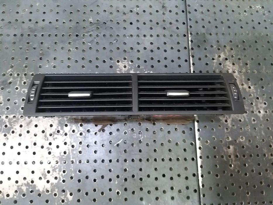Grile ventilatie centrale bord audi a4 b7 8e 8e0820951h