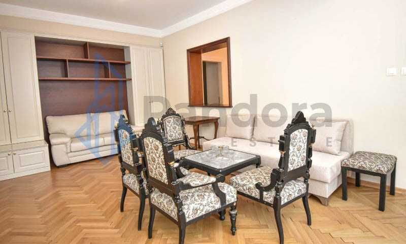 Дава се под наем Тристаен апартамент в София, Лозенец - 130 кв.м за 899 € - Снимка #3