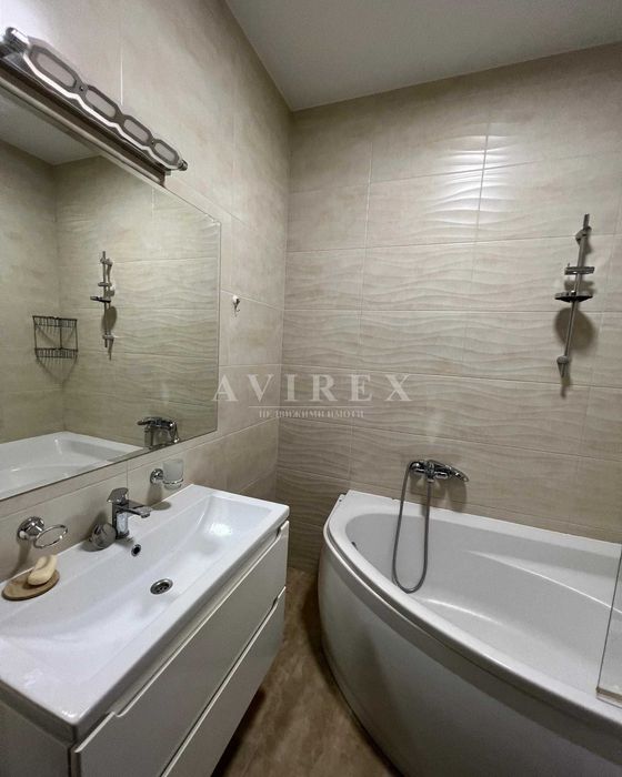 Дава се под наем Двустаен апартамент в Пловдив, Младежки Хълм - 65 кв.м за 306 € - Снимка #2