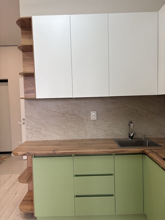 Продается новый кухонный гарнитур