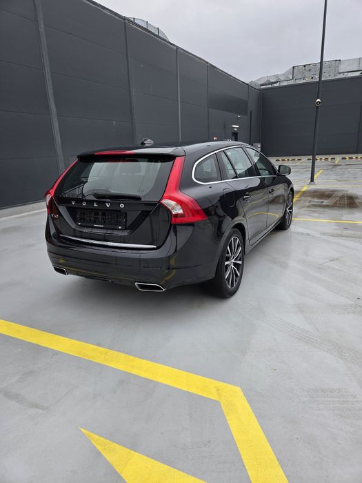 VOLVO V60 2015 — imagine 5