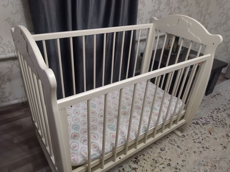 Манеж-маятник от 0-3г. Б/у