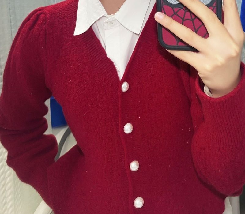 Красная кофта женская