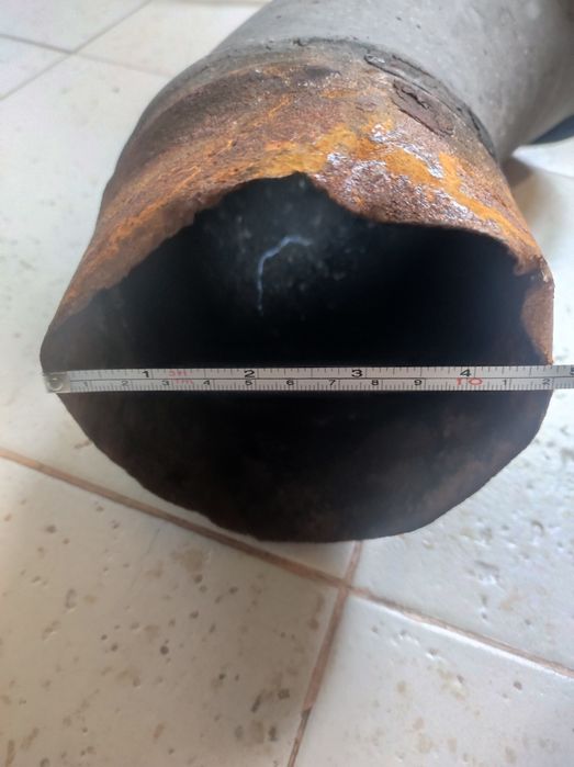 Крайна изпускателна тръба за камион