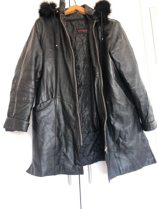 Дамско кожено яке