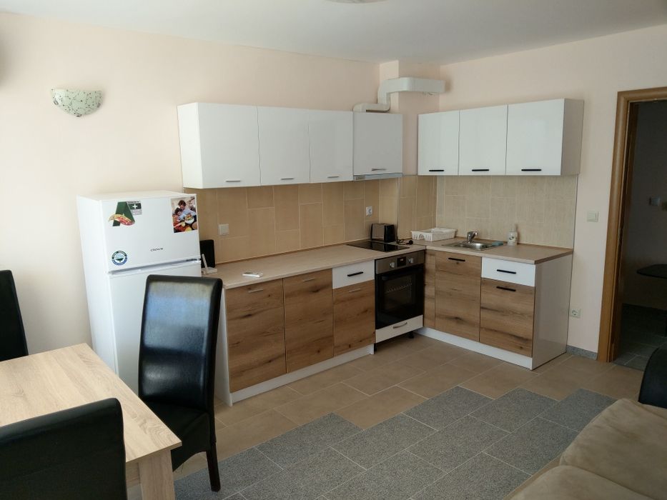 Дава се под наем Тристаен апартамент в с. Кранево, Област Добрич - 67 кв.м за 994.5 € - Снимка #1