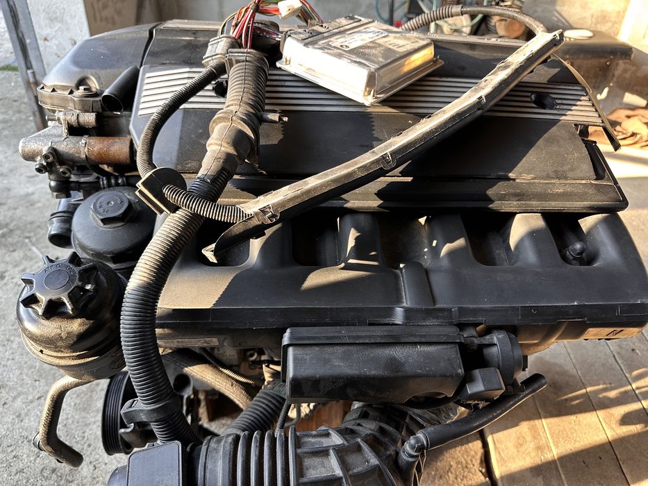 БМВ двигател BMW M54 Б25