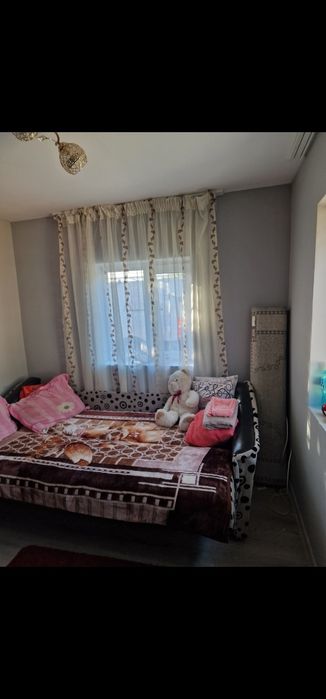 Vind casa scortaru nou in centru