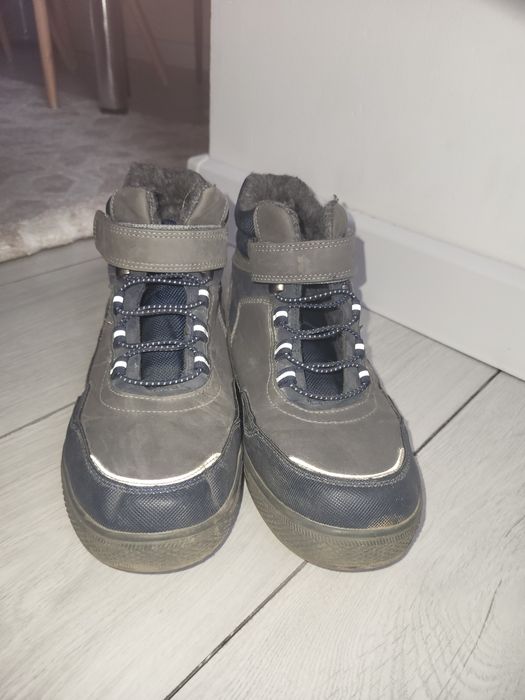 Ботинка для подростка