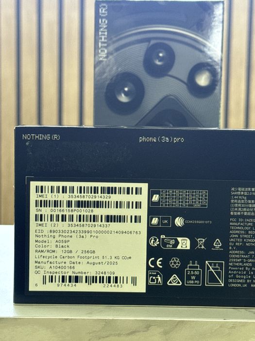 Nothing Phone (3a) Pro / 256GB / 12GB RAM / Black / Sigilat